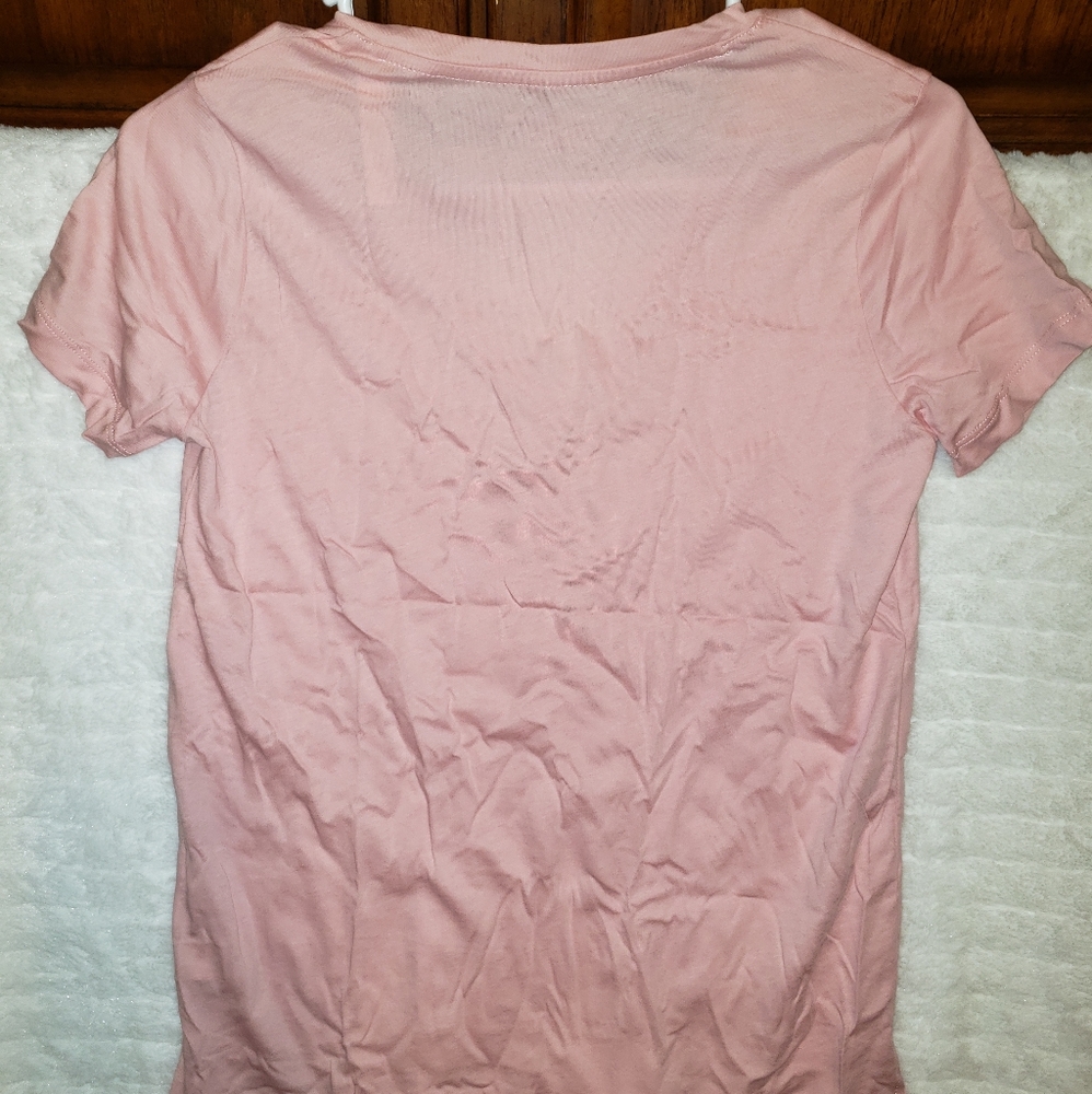 V-Neck - Picture 3 of 4